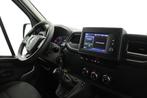 Renault Master 2.3 dCi 135PK L2H2 EURO 6 - Airco - Navi - Cr, Voorwielaandrijving, Gebruikt, 4 cilinders, Renault