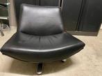Hele mooie zwart leren fauteuil met metalen poot, draaibaar, Ophalen, Gebruikt, Minder dan 75 cm, Leer