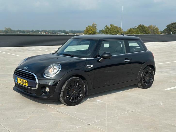 Mini Cooper 1.5 Business 2016 Nieuwe APK, Auto's, Mini, Particulier, Cooper, ABS, Airbags, Airconditioning, Alarm, Bluetooth, Boordcomputer