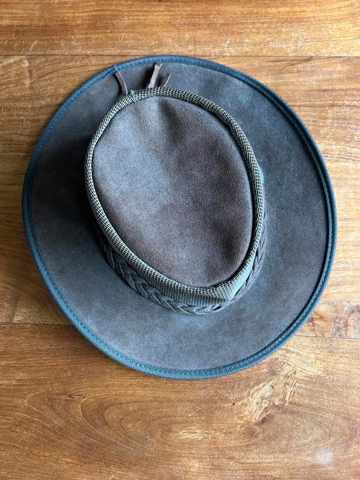 Outdoor hoed Leer Barmah "Foldaway cooler" - Maat Medium, Kleding | Heren, Hoeden en Petten, Zo goed als nieuw, Hoed, 57 cm (M, 7⅛ inch) of minder