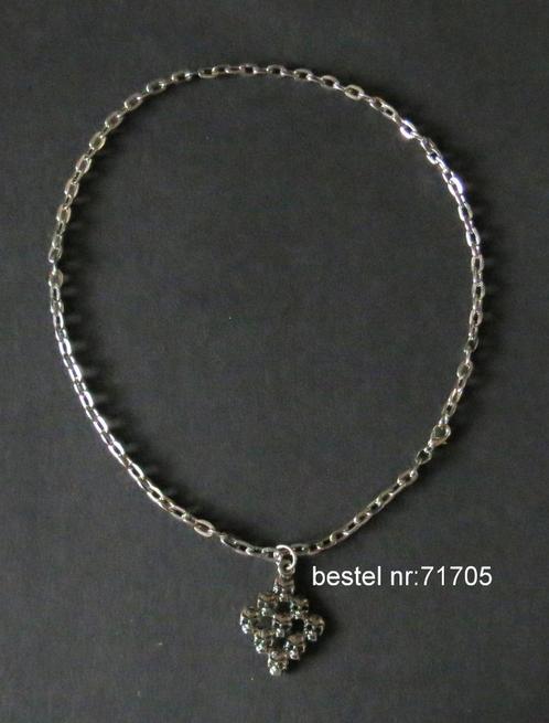 doodshoofd hanger aan mooie ketting 48 cm doodshoofden 33x2, Sieraden, Tassen en Uiterlijk, Kettingen, Nieuw, Overige materialen