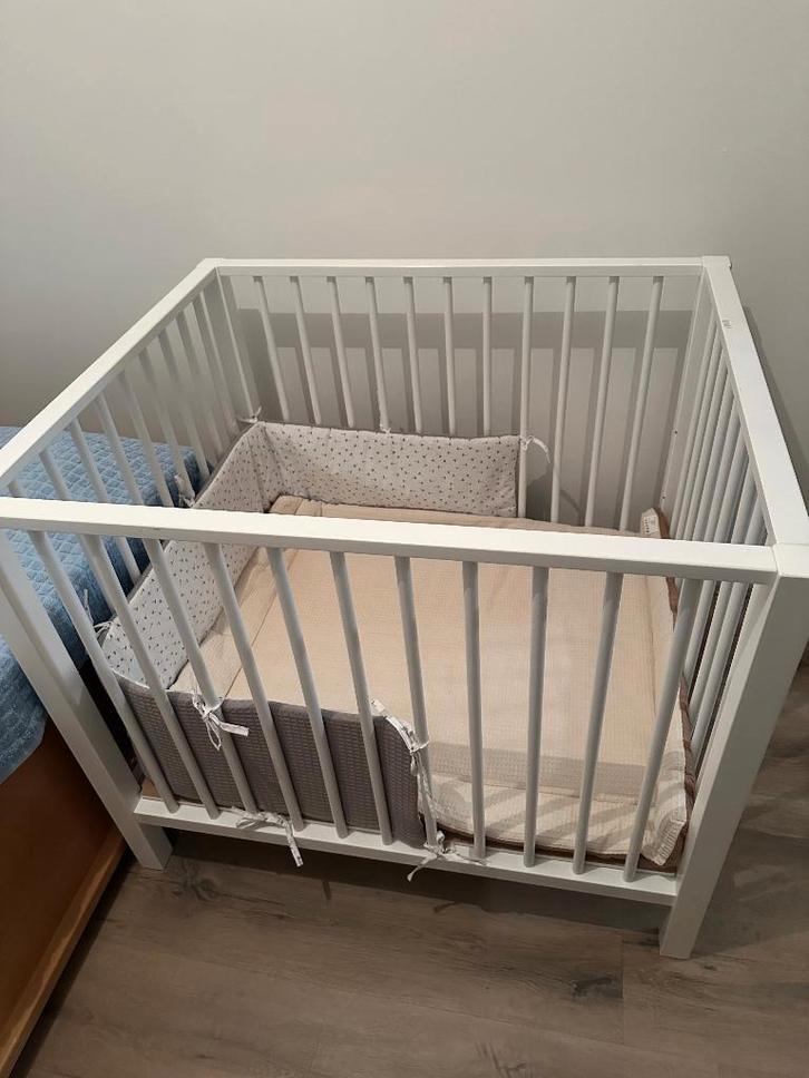 baby box, Kinderen en Baby's, Boxen, Zo goed als nieuw, Vierkant, In hoogte verstelbaar, Boxkleed, Ophalen