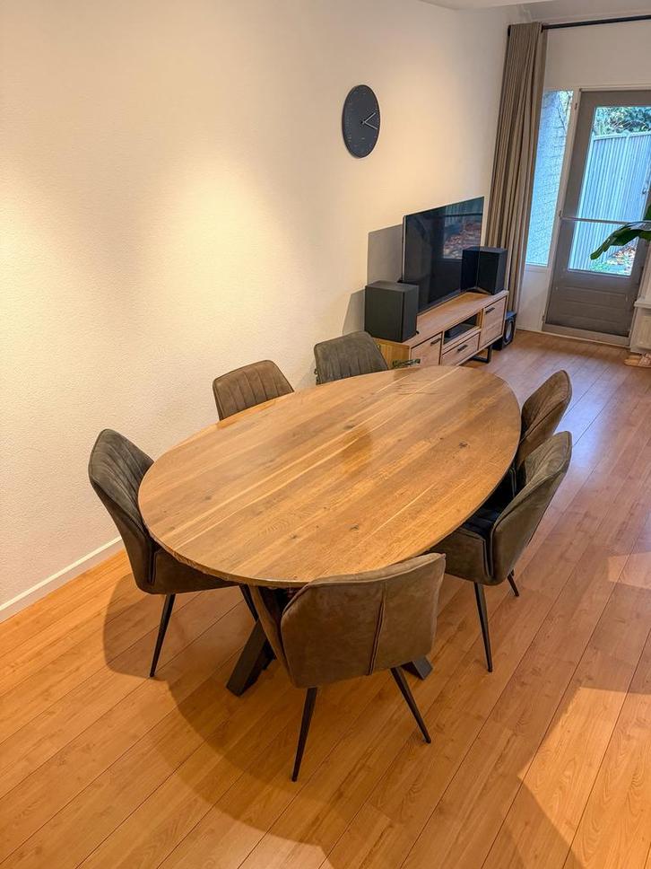 Xooon Colombo ovale massiefeiken eettafel - Topstaat, Huis en Inrichting, Tafels | Eettafels, Zo goed als nieuw, 100 tot 150 cm