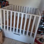 Beige babybox met lade, Ophalen, Zo goed als nieuw, Rechthoekig, In hoogte verstelbaar