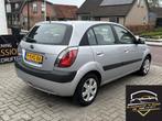 Kia Rio 1.4 L 5drs, airco nette auto met nieuwe apk, Voorwielaandrijving, Gebruikt, 4 cilinders, 1054 kg