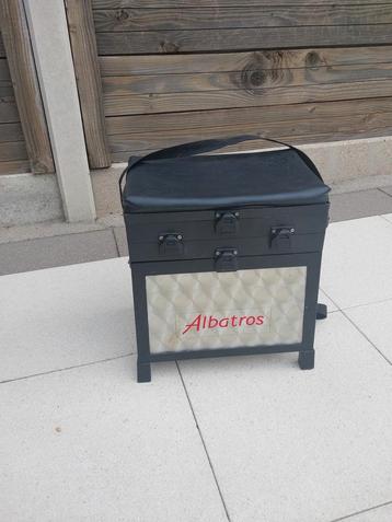Viskoffer Albatros beschikbaar voor biedingen