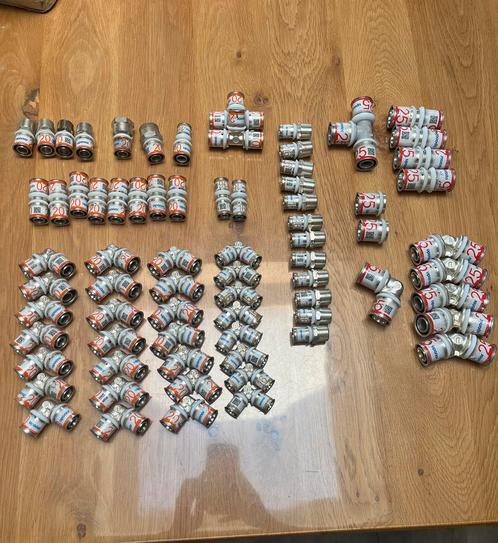 Uponor 4 euro per uponor koppeling, Doe-het-zelf en Verbouw, Buizen en Afvoer, Zo goed als nieuw, Overige typen, Overige materialen