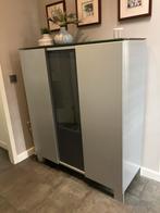 Moderne grijze kast met glazen blad, Antiek en Kunst, Ophalen