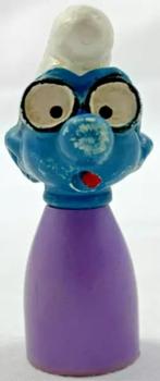 Smurfen Brilsmurf paarse pion smurf figuur 5,5cm vintage 70s, Verzamelen, Postbus 64461, Brunssum, Nederland, Verzenden, Kenduseditemsinfo@gmail.com