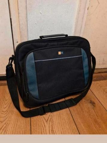 Te koop!Laptop tas. beschikbaar voor biedingen