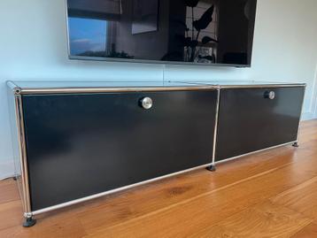 USM Haller dressoir / TV-meubel Zwart 150x35x35 beschikbaar voor biedingen