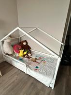Leuk kinderbed in huisvorm, Ophalen, 85 tot 100 cm, Gebruikt, Lattenbodem