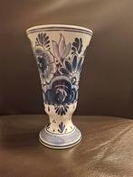 Delfts Blauw Vaasje met Bloemen, Ophalen of Verzenden