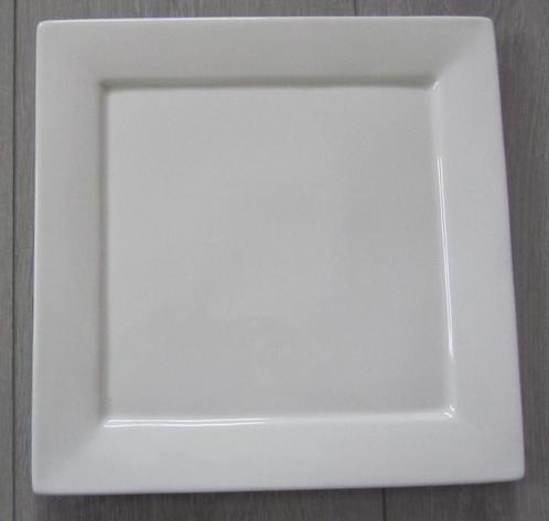 Witte platte schaal/ bord (24,5 x 24,5 cm) - nieuw, Huis en Inrichting, Keuken | Servies, Nieuw, Bord(en), Overige stijlen, Ophalen of Verzenden