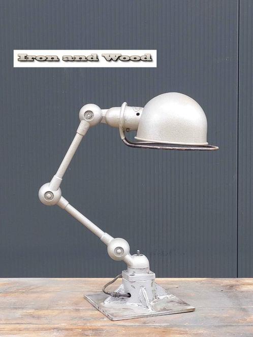 Franse grijze oude Jielde lamp met korte armen - vintage, Huis en Inrichting, Lampen | Tafellampen, Gebruikt, Minder dan 50 cm