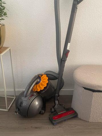 Dyson Ball Multifloor Stofzuiger beschikbaar voor biedingen