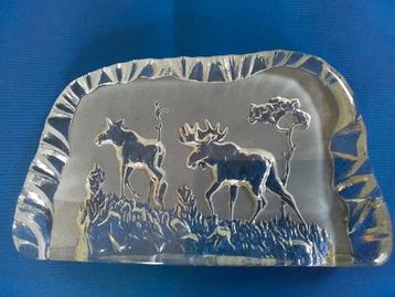 ZWEEDS  GLAS  SCULPTUUR  beschikbaar voor biedingen