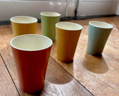 Set bekers Sphinx Maastricht pastel, Huis en Inrichting, Keuken | Servies, Zo goed als nieuw, Kop(pen) en/of Schotel(s), Overige stijlen