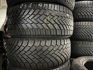 Continental 215-45-16 Winterbanden 7/8mm! Zgan! 4 stuks beschikbaar voor biedingen