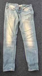 Spijkerbroek Levi, Blauw, Ophalen of Verzenden, Zo goed als nieuw, W27 (confectie 34) of kleiner