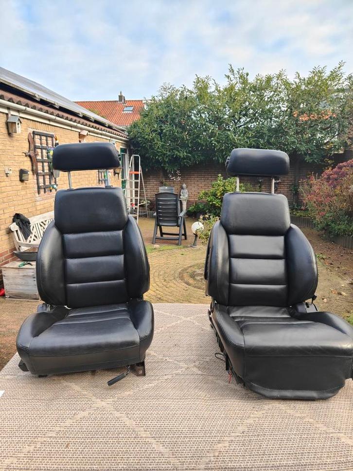 G.m.(usa) oldtimer bucket seats (autostoelen) met zwart leer, Auto-onderdelen, Interieur en Bekleding, Ophalen of Verzenden