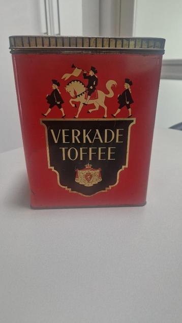 Vintage Verkade blik beschikbaar voor biedingen