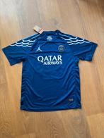 Psg barcola shirt maat L, Kleding | Heren, Sportkleding, Maat 52/54 (L), Blauw, Nike, Nieuw