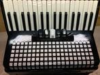 Accordeon Paoloni 72 bas 3-korig, Muziek en Instrumenten, Accordeons, Gebruikt, Met riemen, 72-bas, Toetsaccordeon