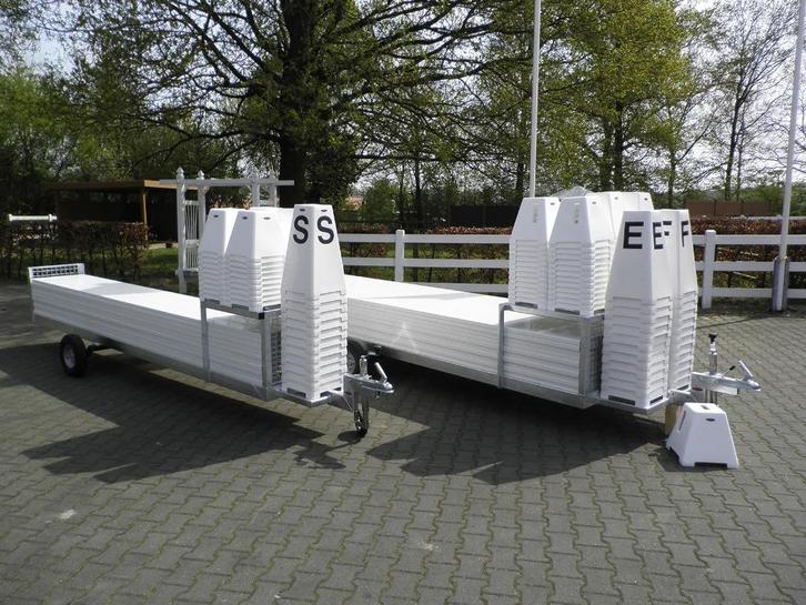 Transportkar trailer voor Heritage dressuurpiste, Dieren en Toebehoren, Paarden en Pony's | Overige Paardenspullen, Nieuw, Dressuur