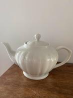 Theepot theepotje pot thee wit landelijk rond, Huis en Inrichting, Keuken | Servies, Ophalen of Verzenden