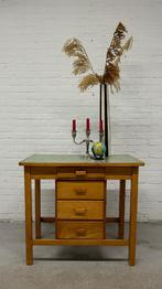 Vintage jaren 50 tafel / bureau / werkbank, Huis en Inrichting, Tafels | Bijzettafels, 60 cm of meer, Gebruikt, Rechthoekig, Hout