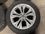 17 inch originele velgen + zomerbanden VW Passat All Track, Auto-onderdelen, Banden en Velgen, Gebruikt, Banden en Velgen, 17 inch