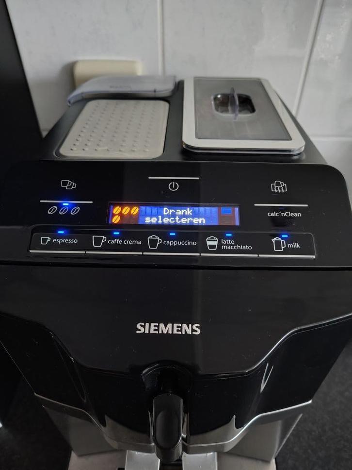 Siemens Espresso machine EQ3, Witgoed en Apparatuur, Koffiezetapparaten, Gebruikt, Espresso apparaat, Ophalen of Verzenden