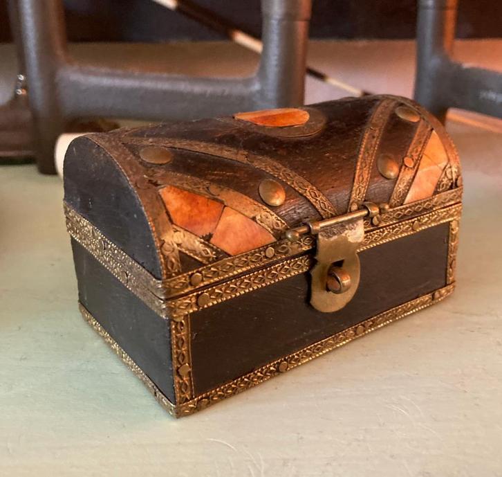 Vintage antiek zwart ingelegd sieradendoosje kistje India, Antiek en Kunst, Antiek | Woonaccessoires, Ophalen of Verzenden