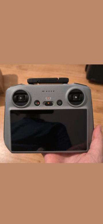 DJI RC 331 Remote Controller - Prachtig Scherm! beschikbaar voor biedingen