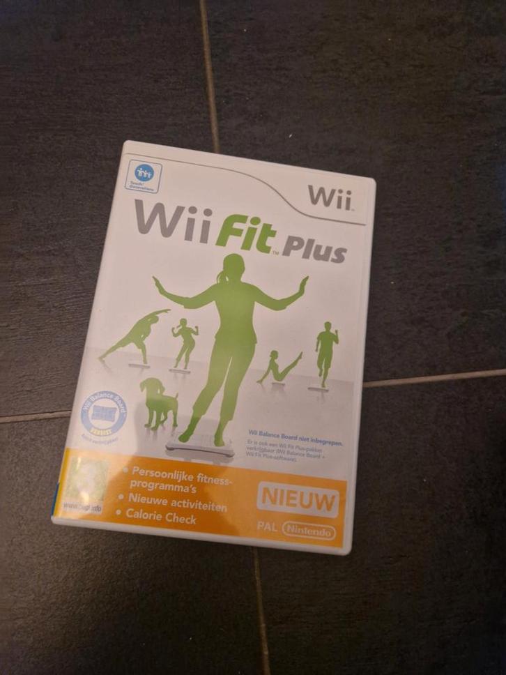 Wii Fit Plus - Nieuw!, Spelcomputers en Games, Games | Nintendo Wii, Nieuw, Sport, 1 speler, Vanaf 3 jaar, Ophalen of Verzenden