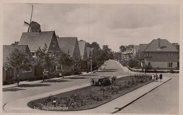 Heerenveen, Jac. Hepkemastraat (1959) 129999, Verzamelen, Ansichtkaarten | Nederland, Gelopen, Friesland, 1940 tot 1960, Verzenden