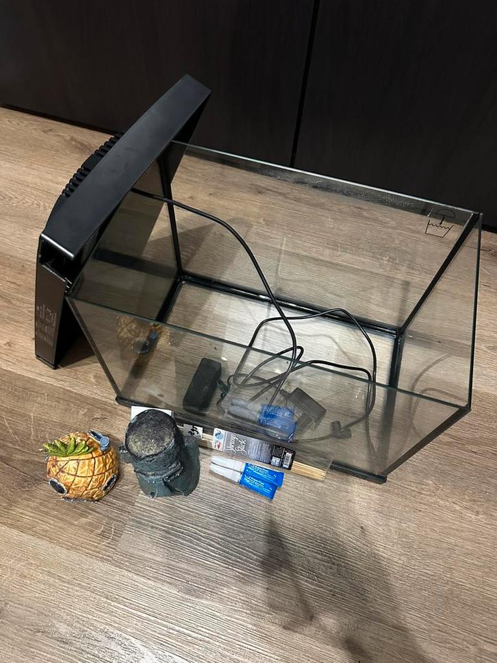 Superfish Start 20 aquarium inclusief decoratie, Dieren en Toebehoren, Vissen | Aquaria en Toebehoren, Zo goed als nieuw, Leeg aquarium