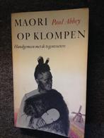 Maori op klompen; door Paul Abbey, Ophalen of Verzenden, Gelezen, Paul Abbey, Europa