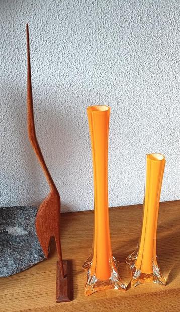 Oranje glazen design vazen  beschikbaar voor biedingen