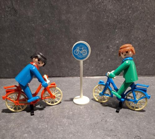 Playmobil vintage jaren 80 2 fietsers, Kinderen en Baby's, Speelgoed | Playmobil, Gebruikt, Los playmobil, Ophalen of Verzenden