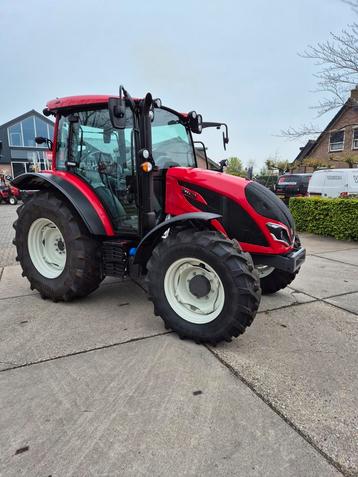 Valtra A95 , demo trekker beschikbaar voor biedingen