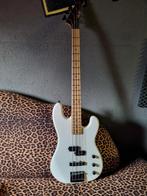 Vester stage series bas gitaar, Muziek en Instrumenten, Snaarinstrumenten | Gitaren | Bas, Ophalen, Zo goed als nieuw