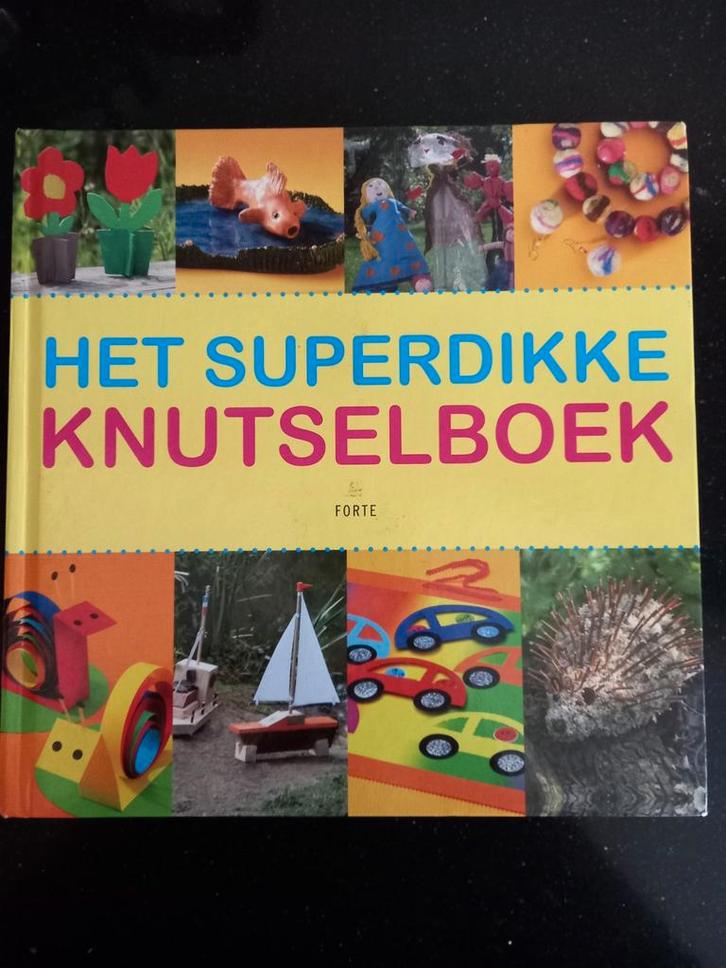 Het superdikke knutselboek, Boeken, Hobby en Vrije tijd, Zo goed als nieuw, Ophalen of Verzenden