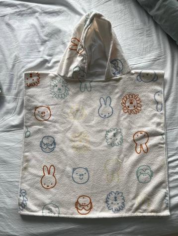 Kinderponcho met capuchon – Miffy/Nijntje design beschikbaar voor biedingen