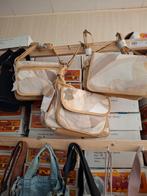 Leder TASSEN een aanrader voor iedereen., Sieraden, Tassen en Uiterlijk, Tassen | Damestassen, Ophalen, Nieuw