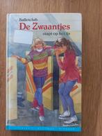 Balletclub de zwaantjes stapt op het ijs, Ophalen of Verzenden, Gelezen