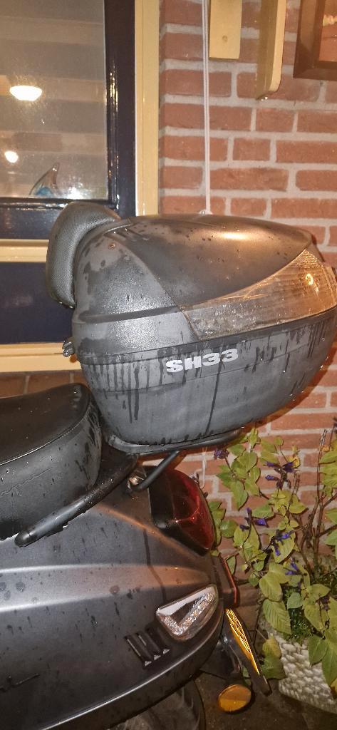 Topkoffer universeel E-scooter, Fietsen en Brommers, Brommeronderdelen | Scooters, Gebruikt, Overige merken, Overige typen, Ophalen