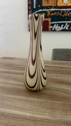 Glazen vaasje bruin beige van kleur, Huis en Inrichting, Ophalen, Overige kleuren, Glas, Minder dan 50 cm