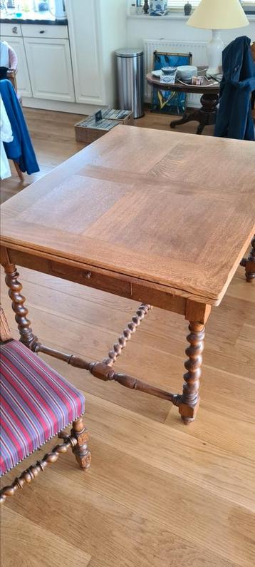 Antieke Eiken Eetkamerset | Tafel & Stoelen Gedraaide Poten beschikbaar voor biedingen